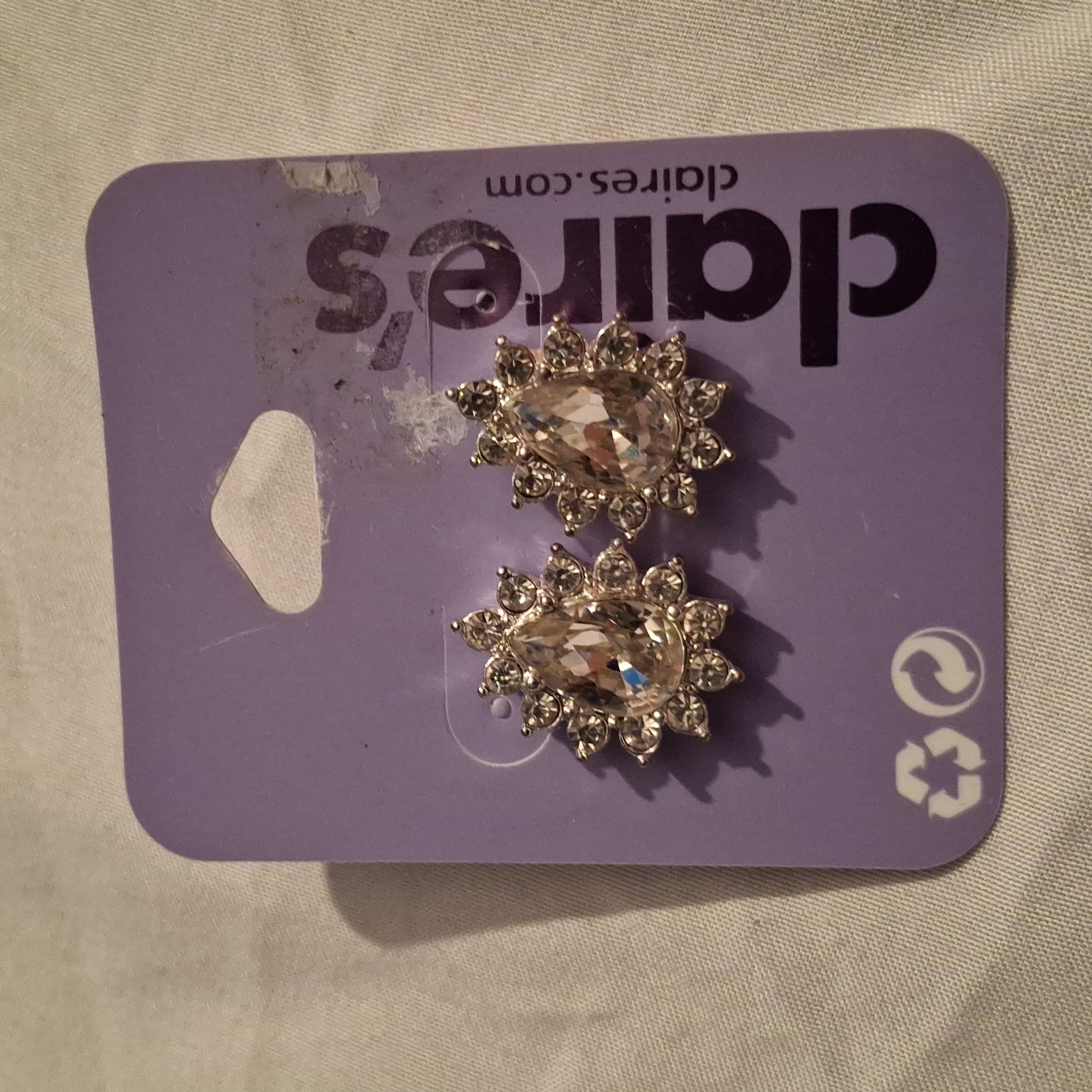 Claires Earrings 11$